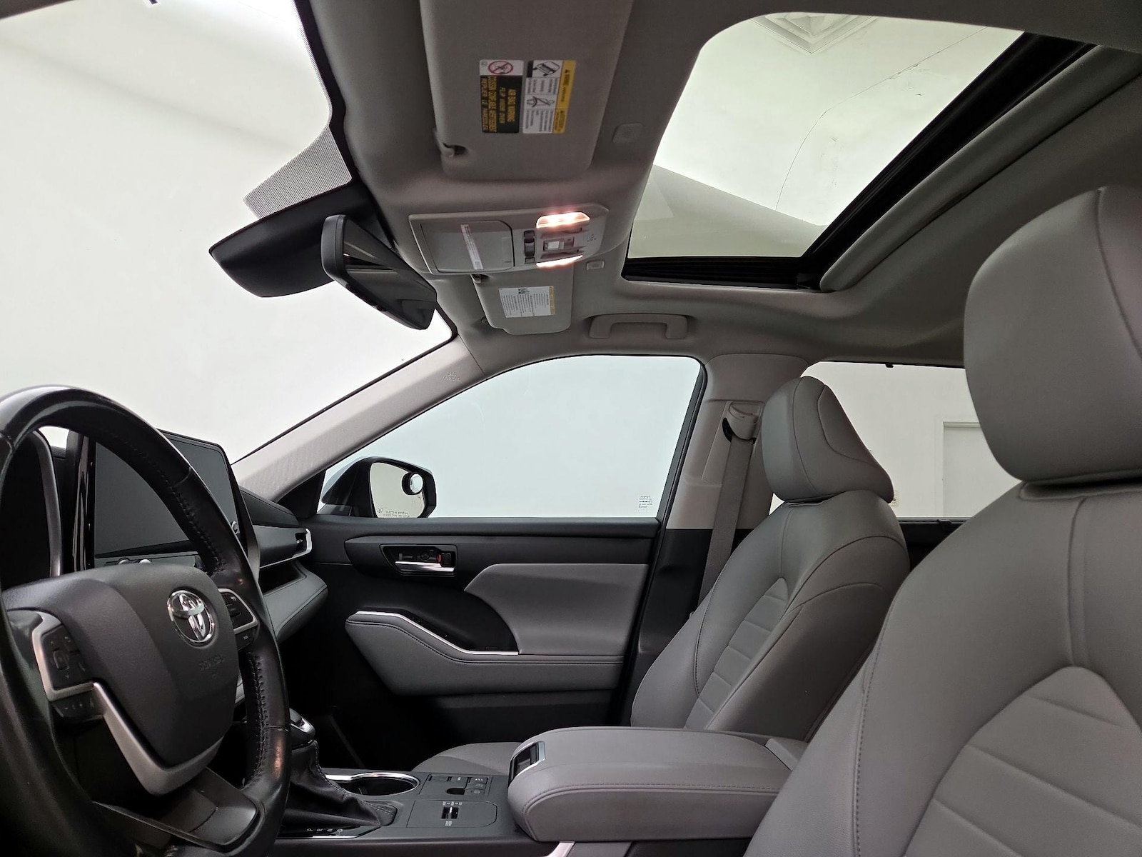 Sunroof(s) & Overhead Airbags