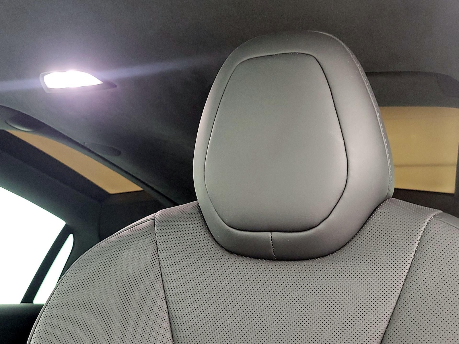 Skylight(s) & Overhead Airbags