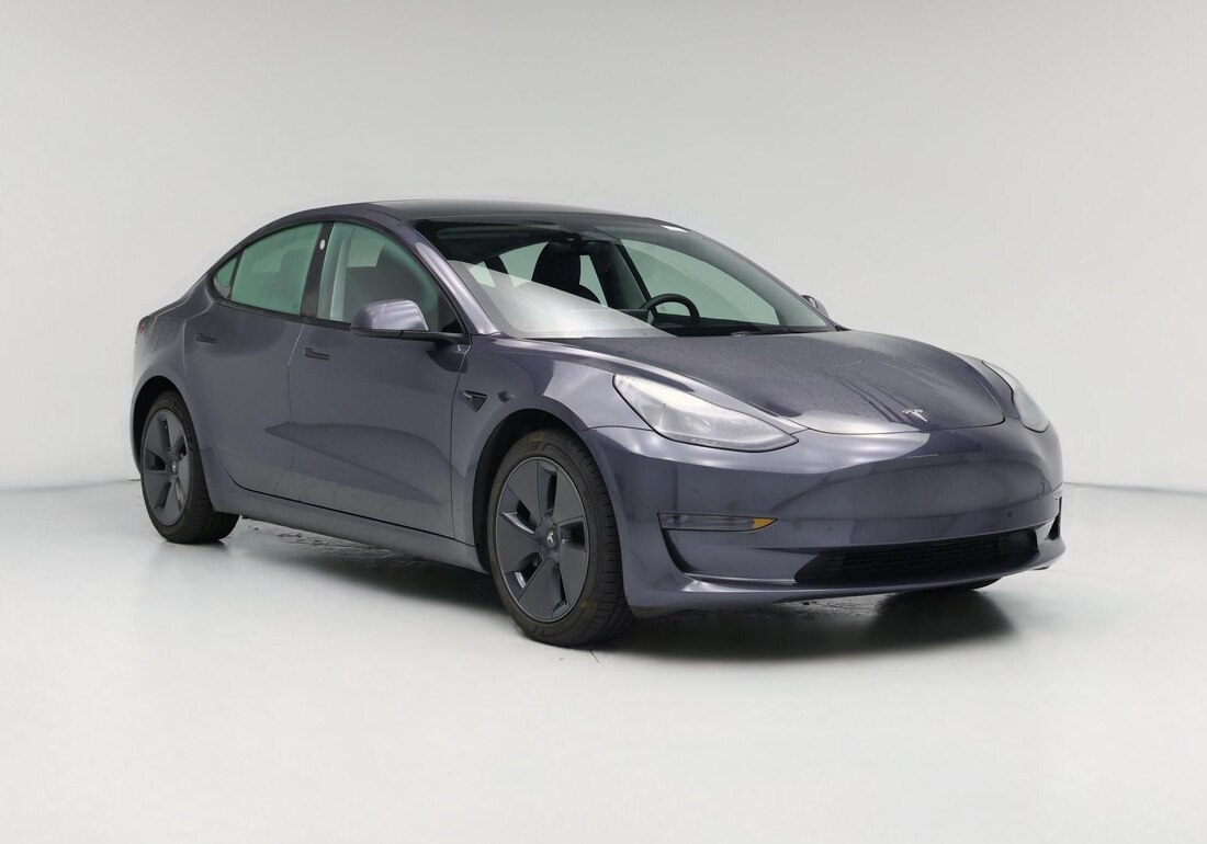 2023 Tesla Model 3 Rear-Wheel Drive in Gray — CarMax photo