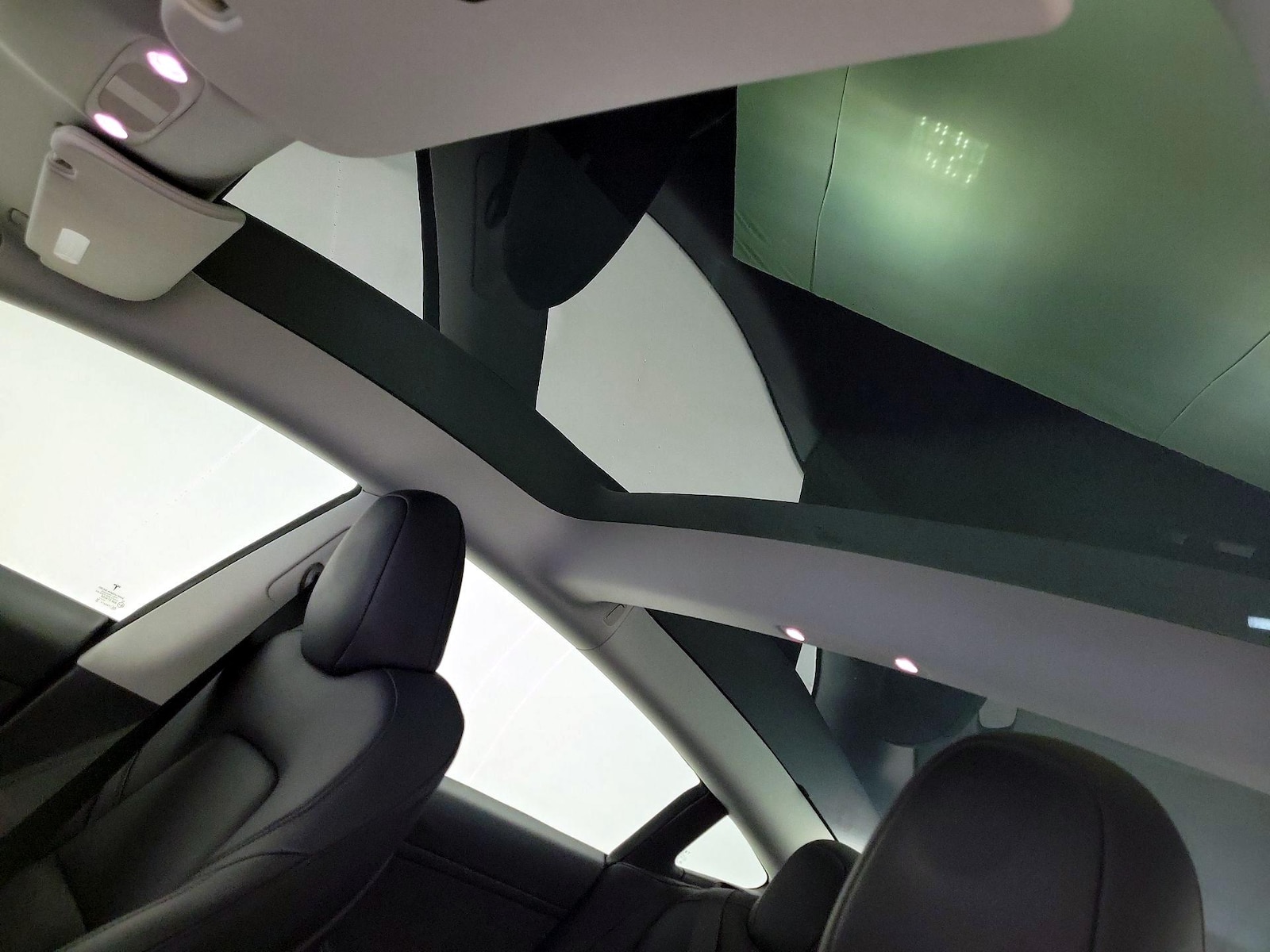 Skylight(s) & Overhead Airbags
