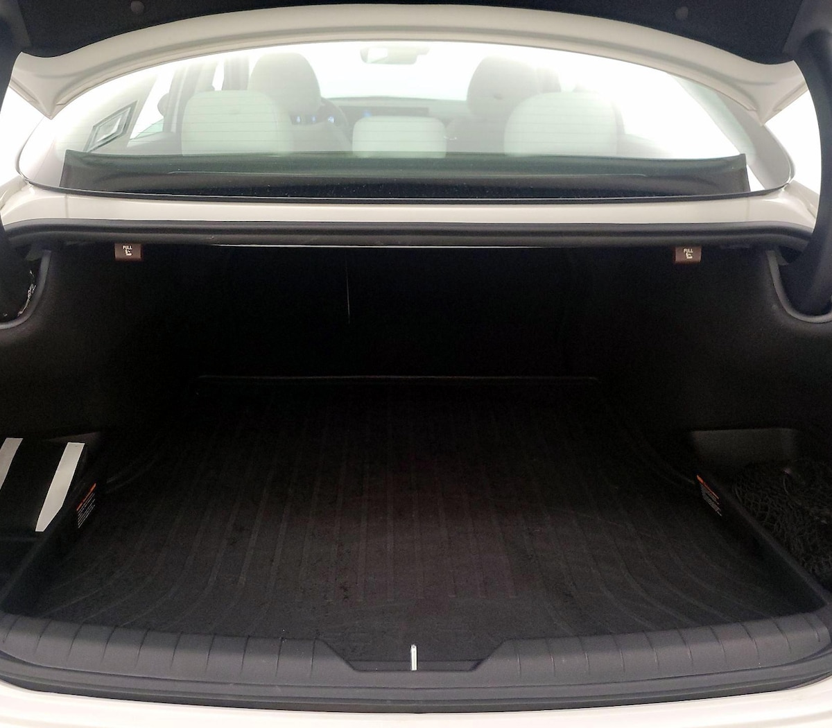 Trunk/Cargo (Seats Up)