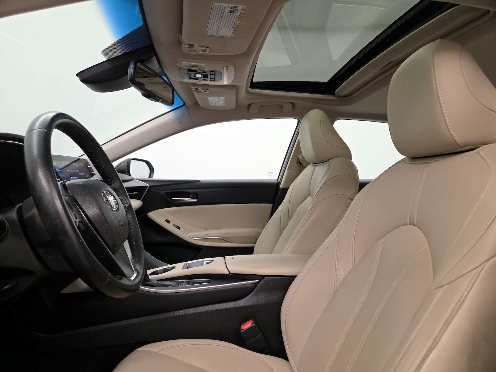 Sunroof(s) & Overhead Airbags