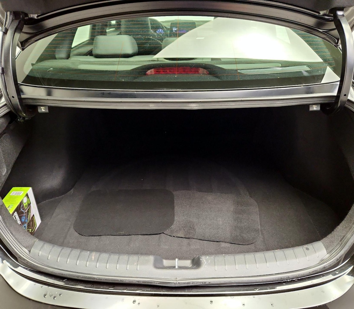 Trunk/Cargo (Seats Up)