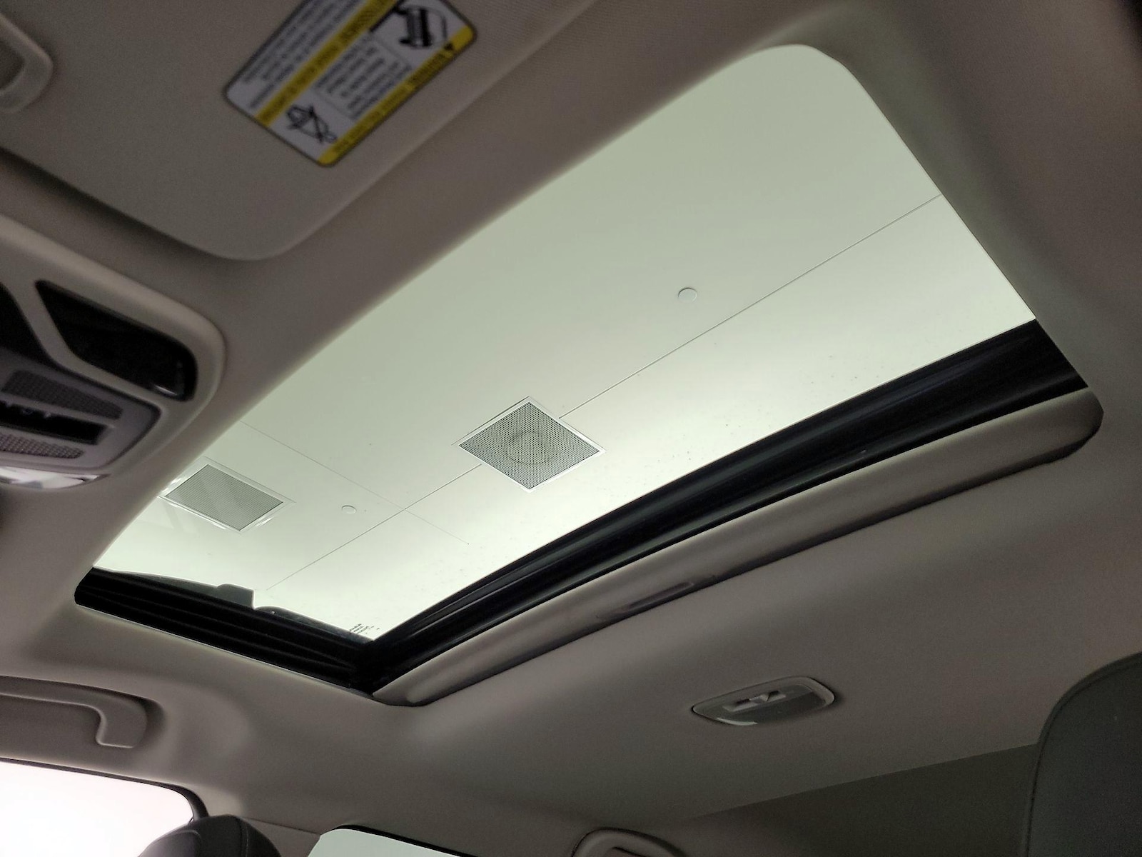 Sunroof(s) & Overhead Airbags