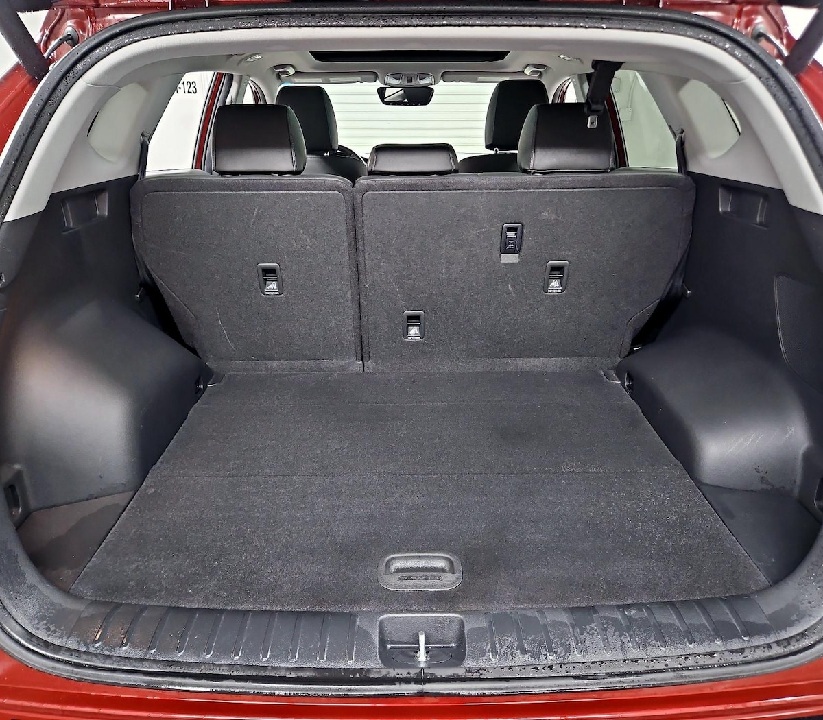 Trunk/Cargo (Seats Up)