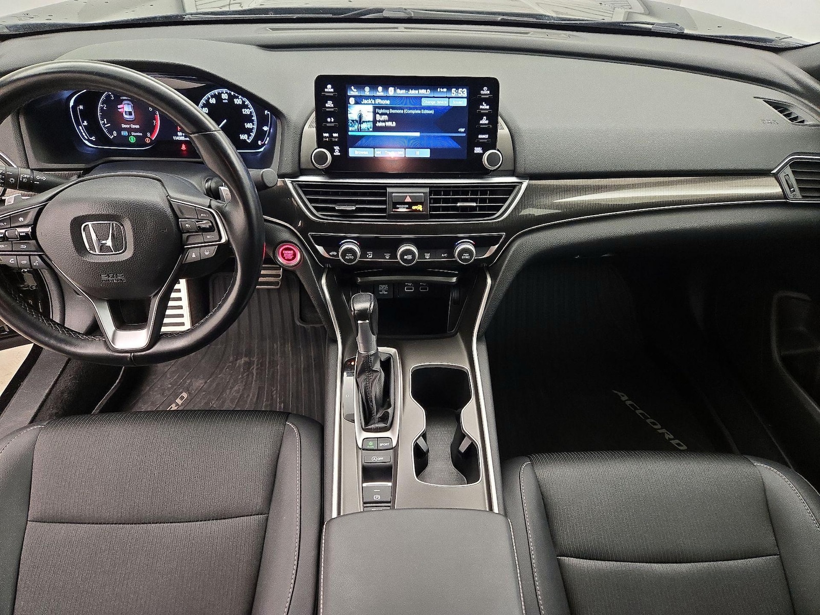 Apple CarPlay® & Android Auto™