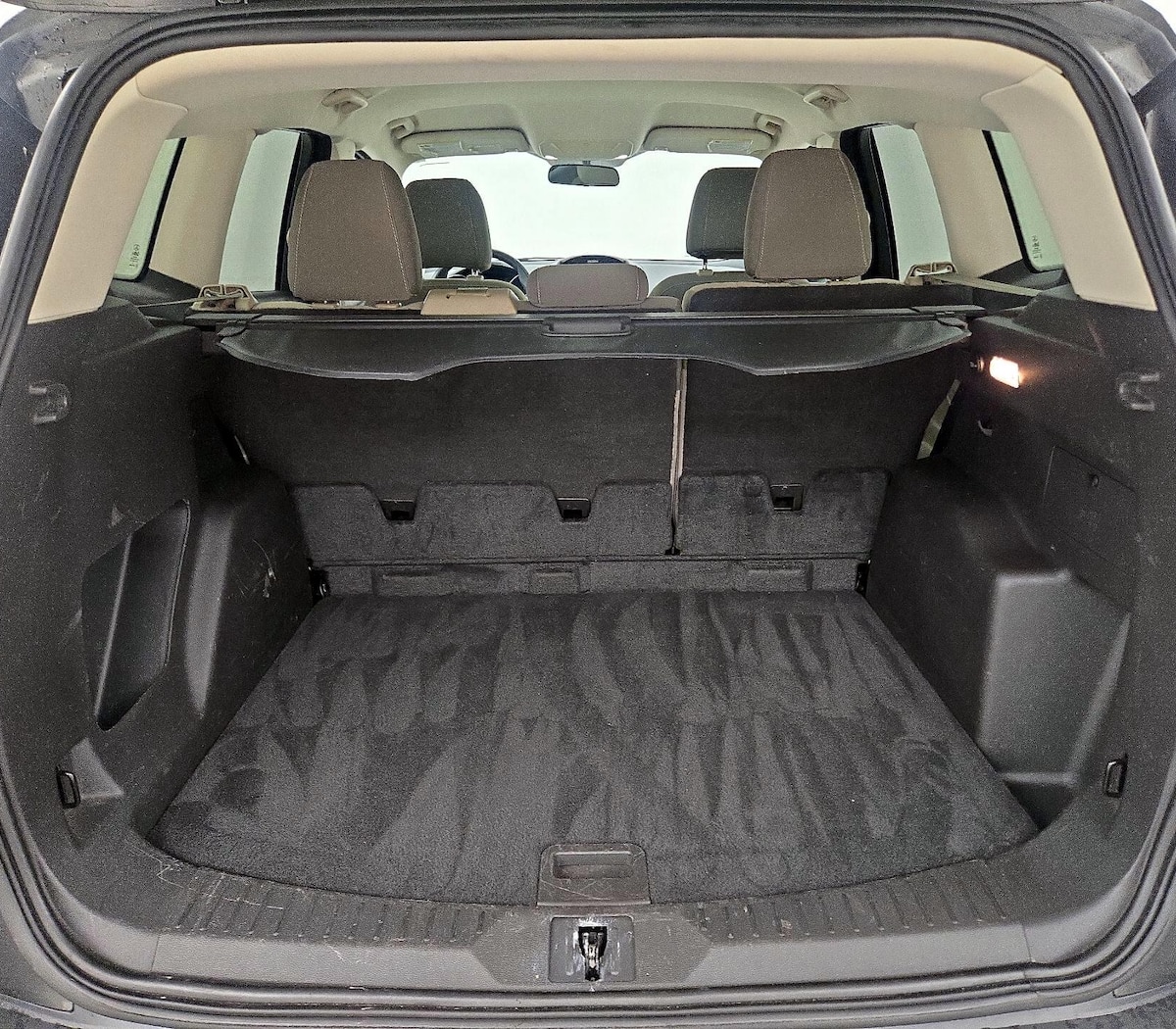 Trunk/Cargo (Seats Up)