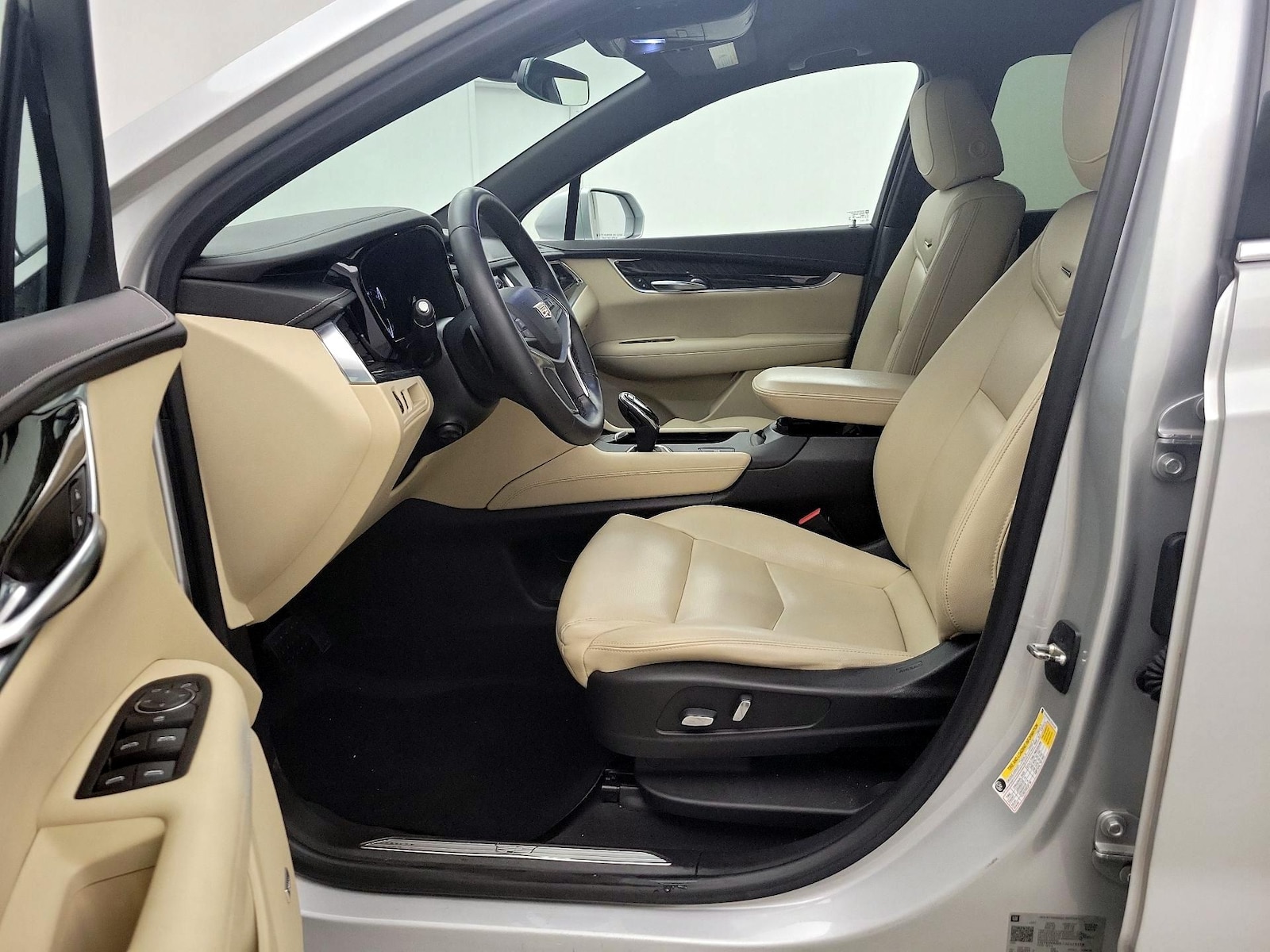 Power Seat(s) & Side Airbags