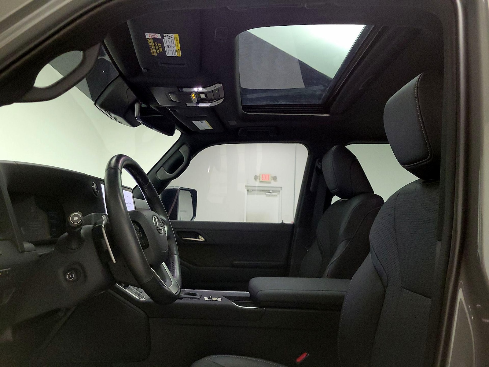 Sunroof(s) & Overhead Airbags