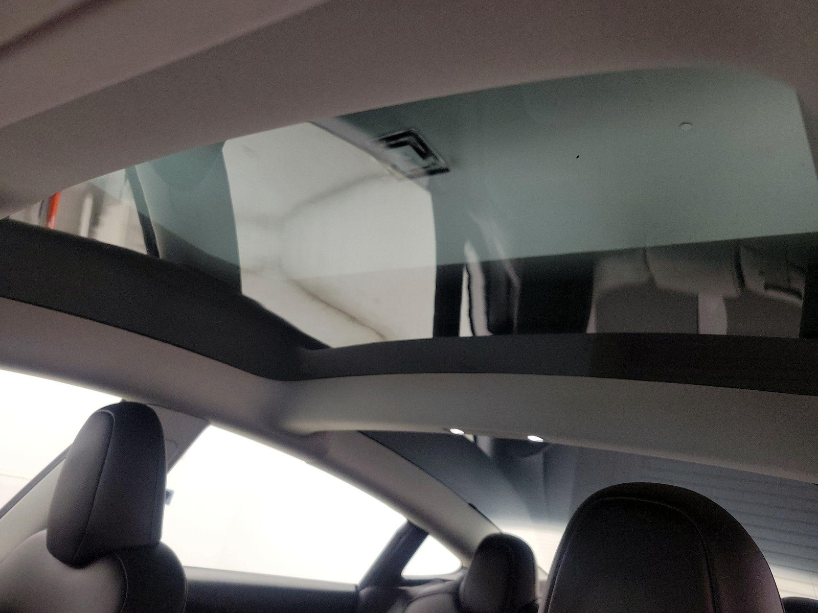 Skylight(s) & Overhead Airbags