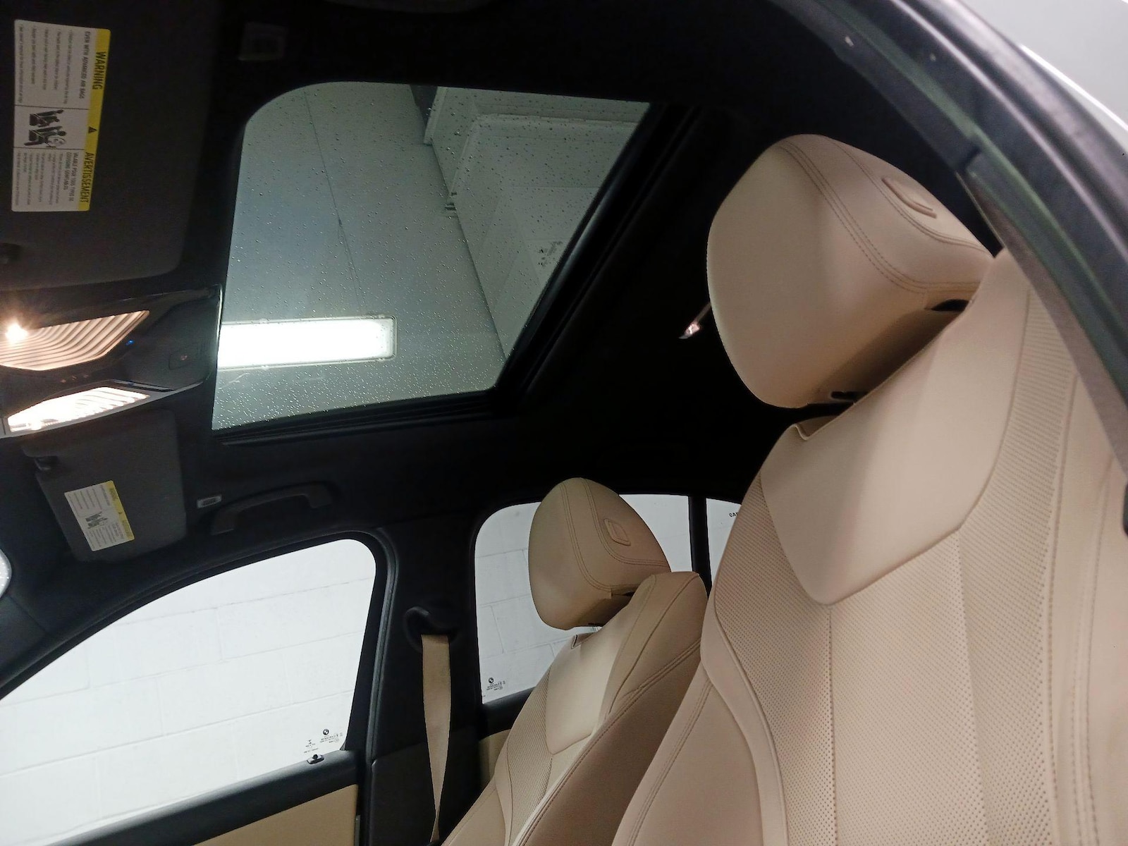 Sunroof(s) & Overhead Airbags