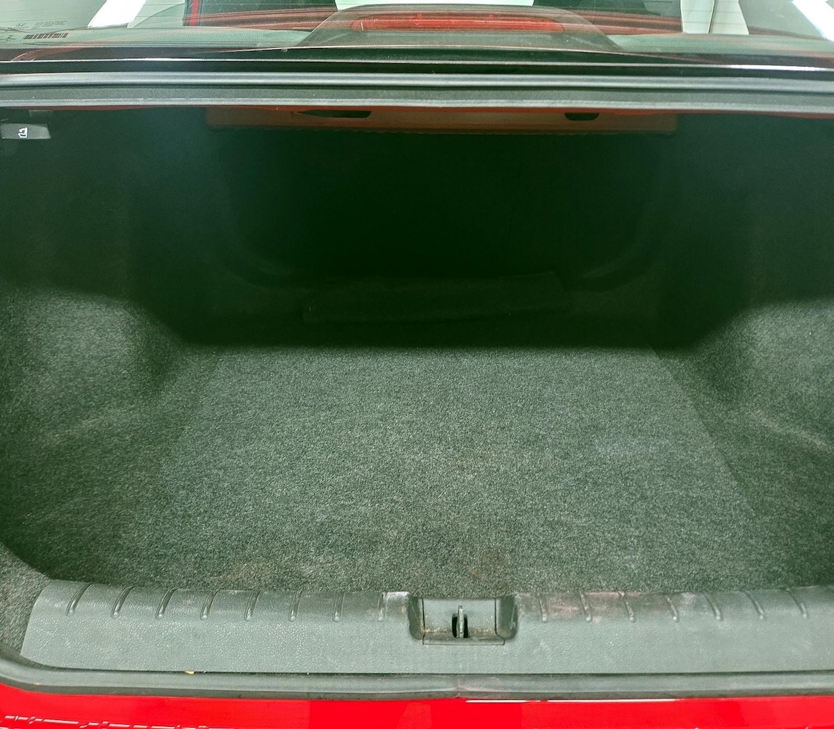 Trunk/Cargo (Seats Up)