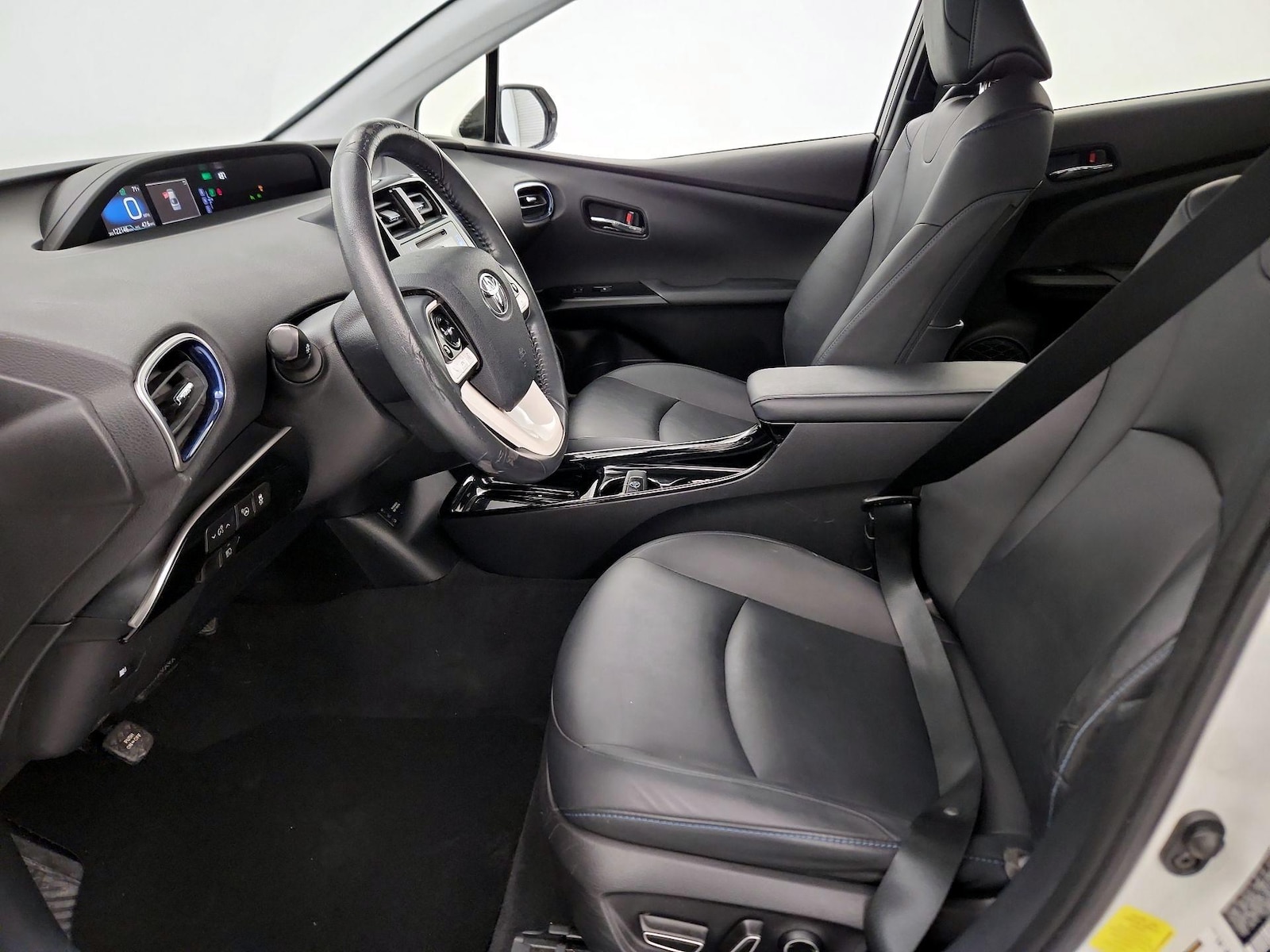 Side Airbags & Leatherette Seats