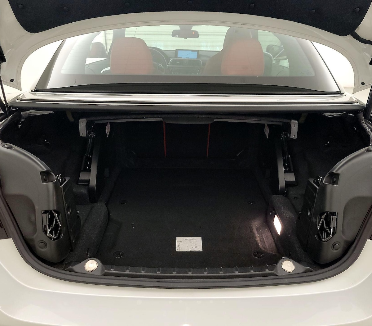 Trunk/Cargo (Seats Up)