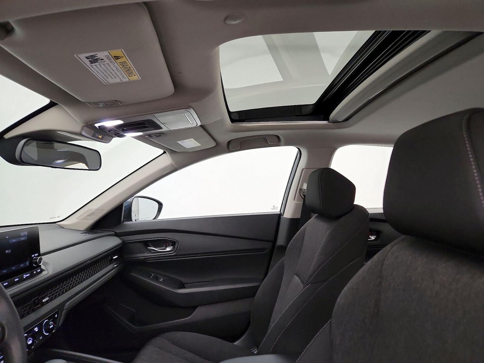 Sunroof(s) & Overhead Airbags