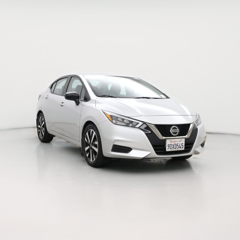 2022 Nissan Versa SR