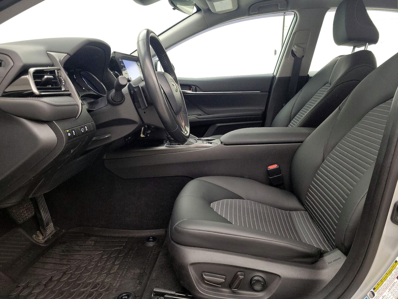 Power Seat(s) & Side Airbags