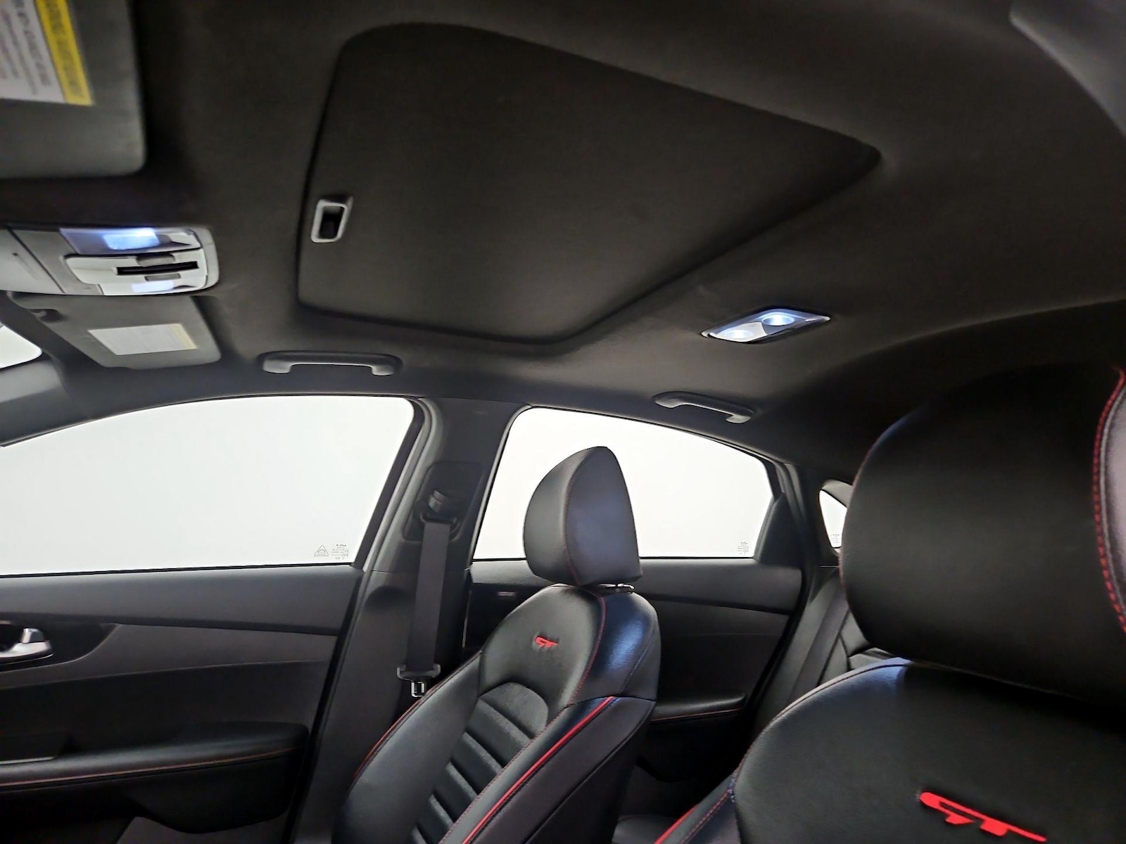 Sunroof(s) & Overhead Airbags