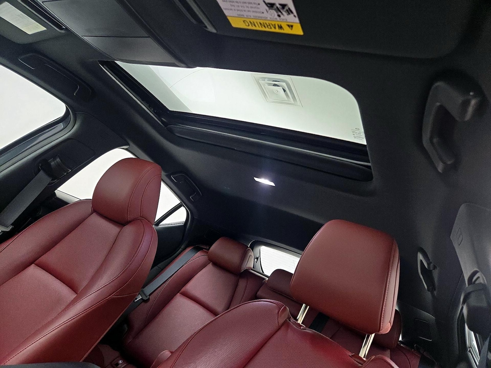 Sunroof(s) & Overhead Airbags