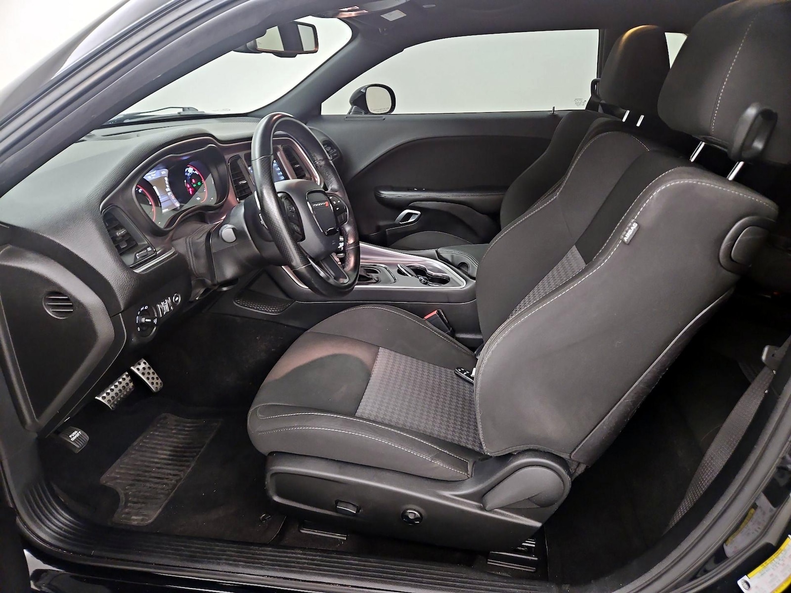 Power Seat(s) & Side Airbags