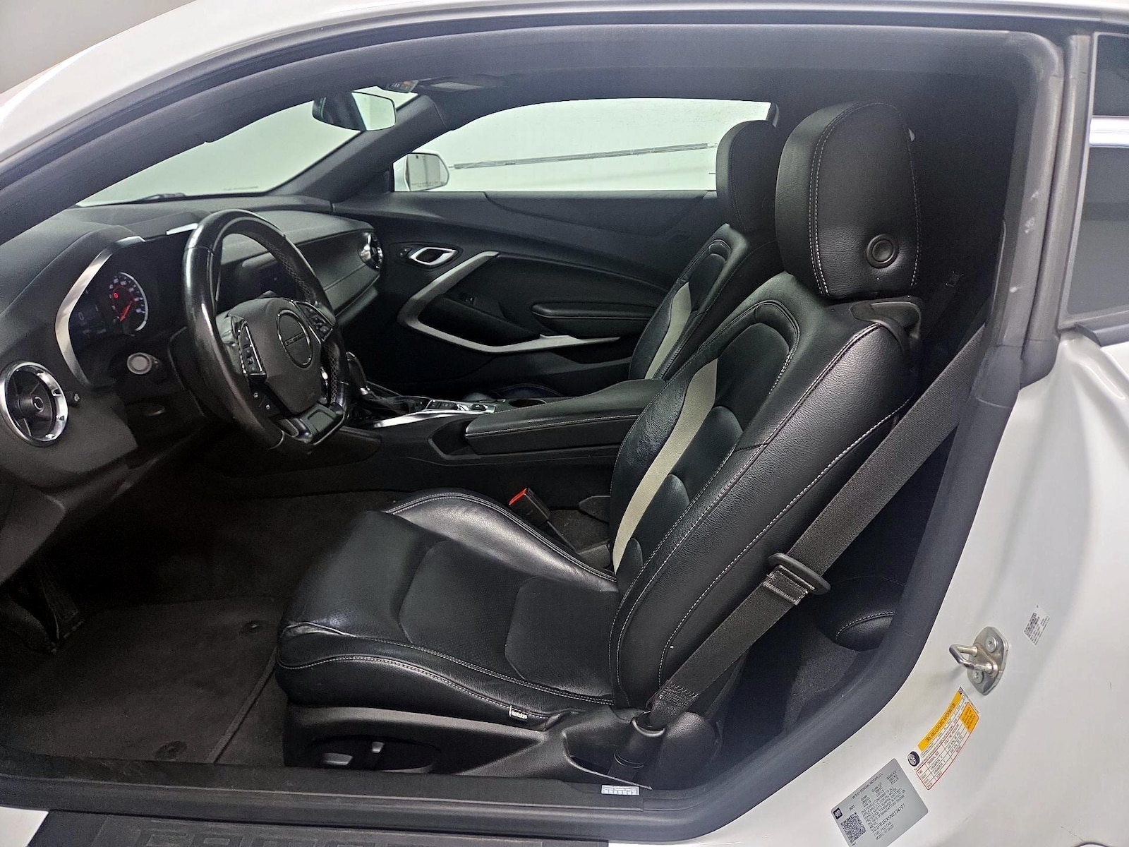 Leather Seats & Side Airbags