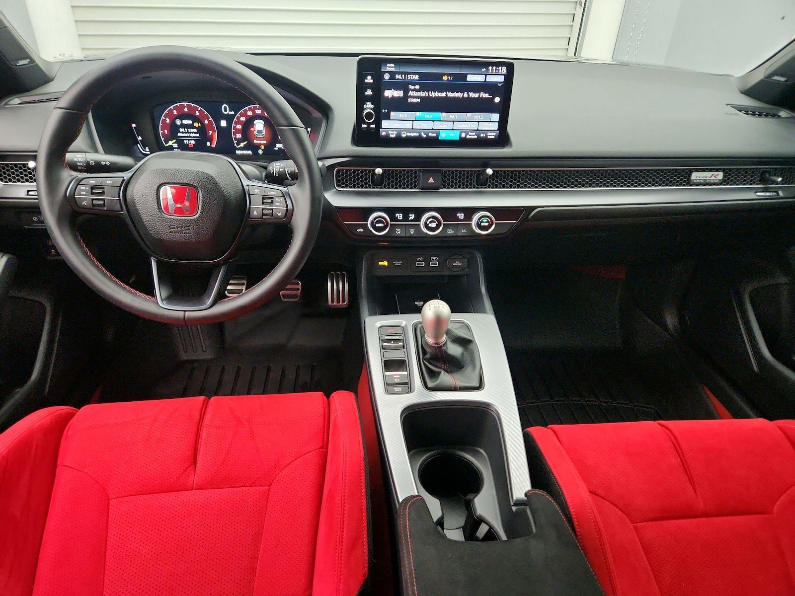Apple CarPlay® & Android Auto™