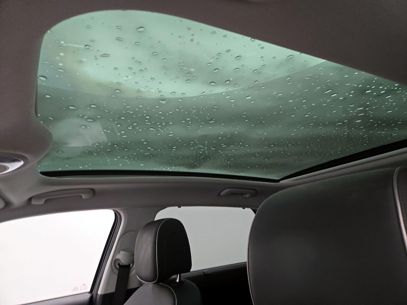 Skylight(s) & Overhead Airbags