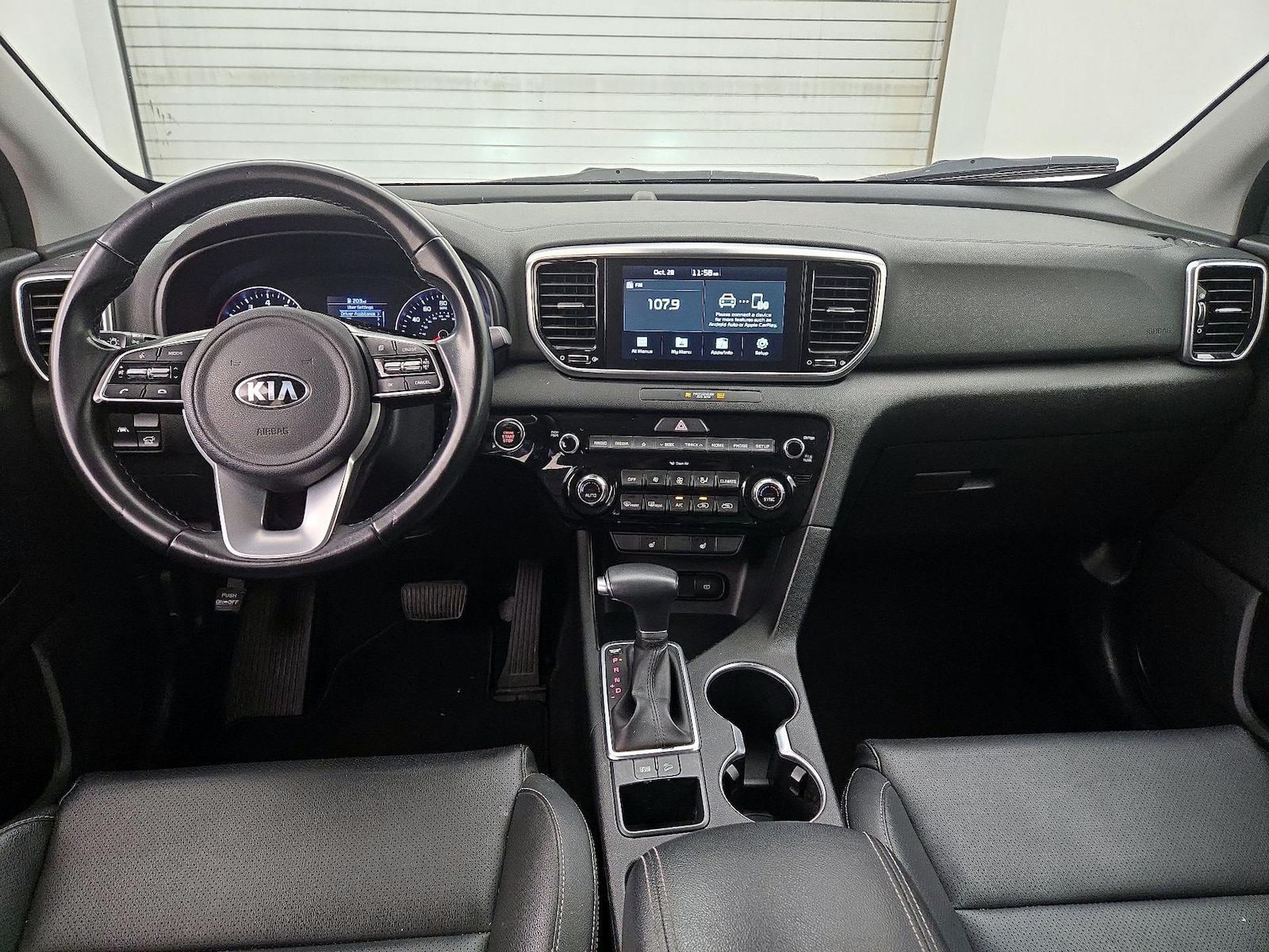 Apple CarPlay® & Android Auto™
