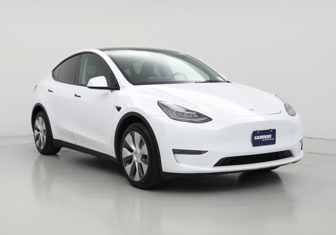 2023 Tesla Model Y Long Range All-Wheel Drive in White — CarMax photo