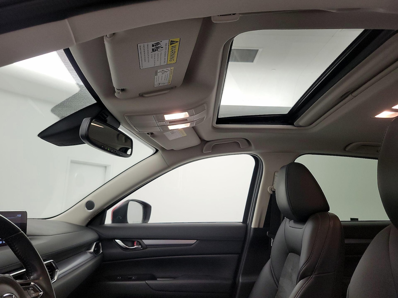 Sunroof(s) & Overhead Airbags