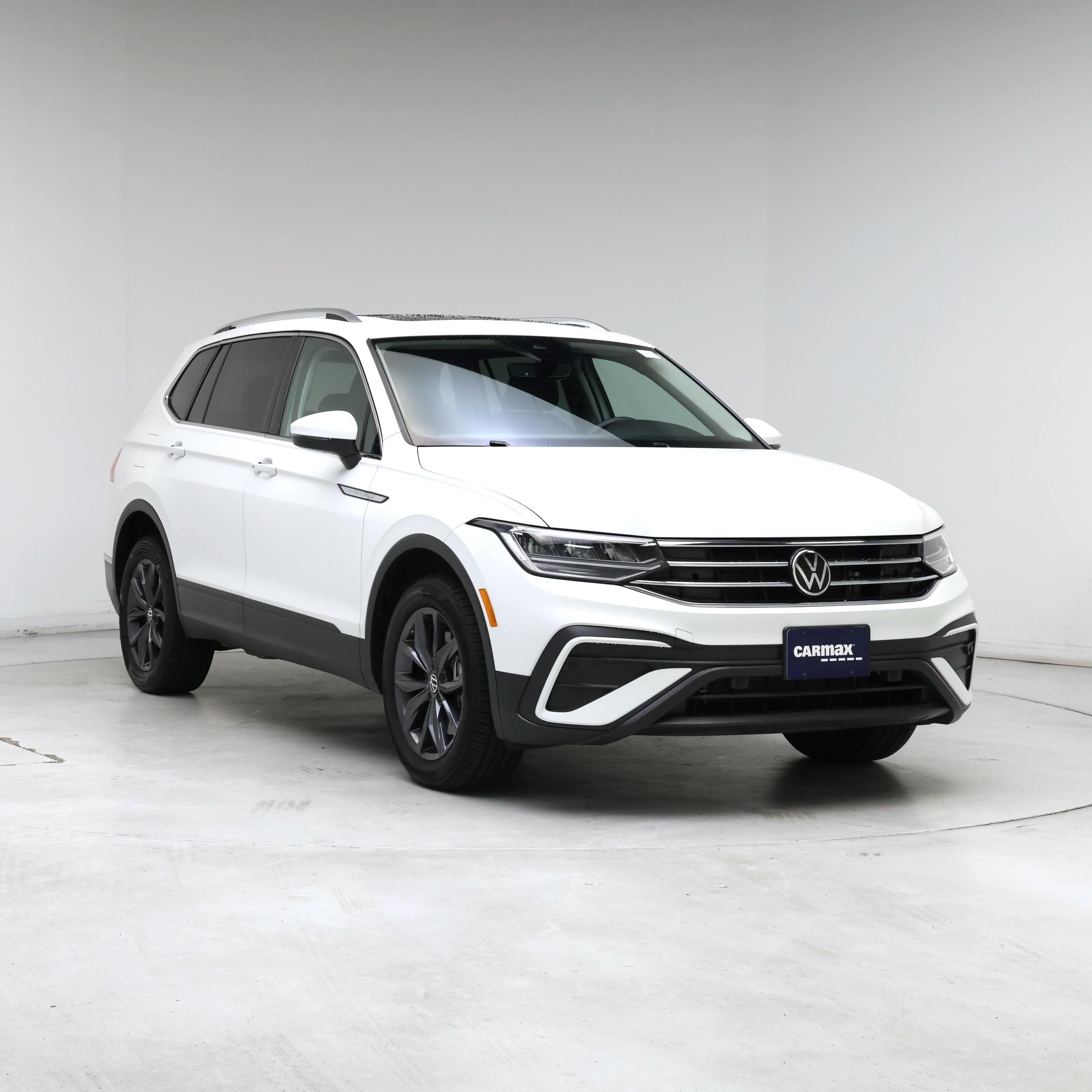 White 2022 Volkswagen Tiguan SUV / Crossover All-Wheel Drive Automatic