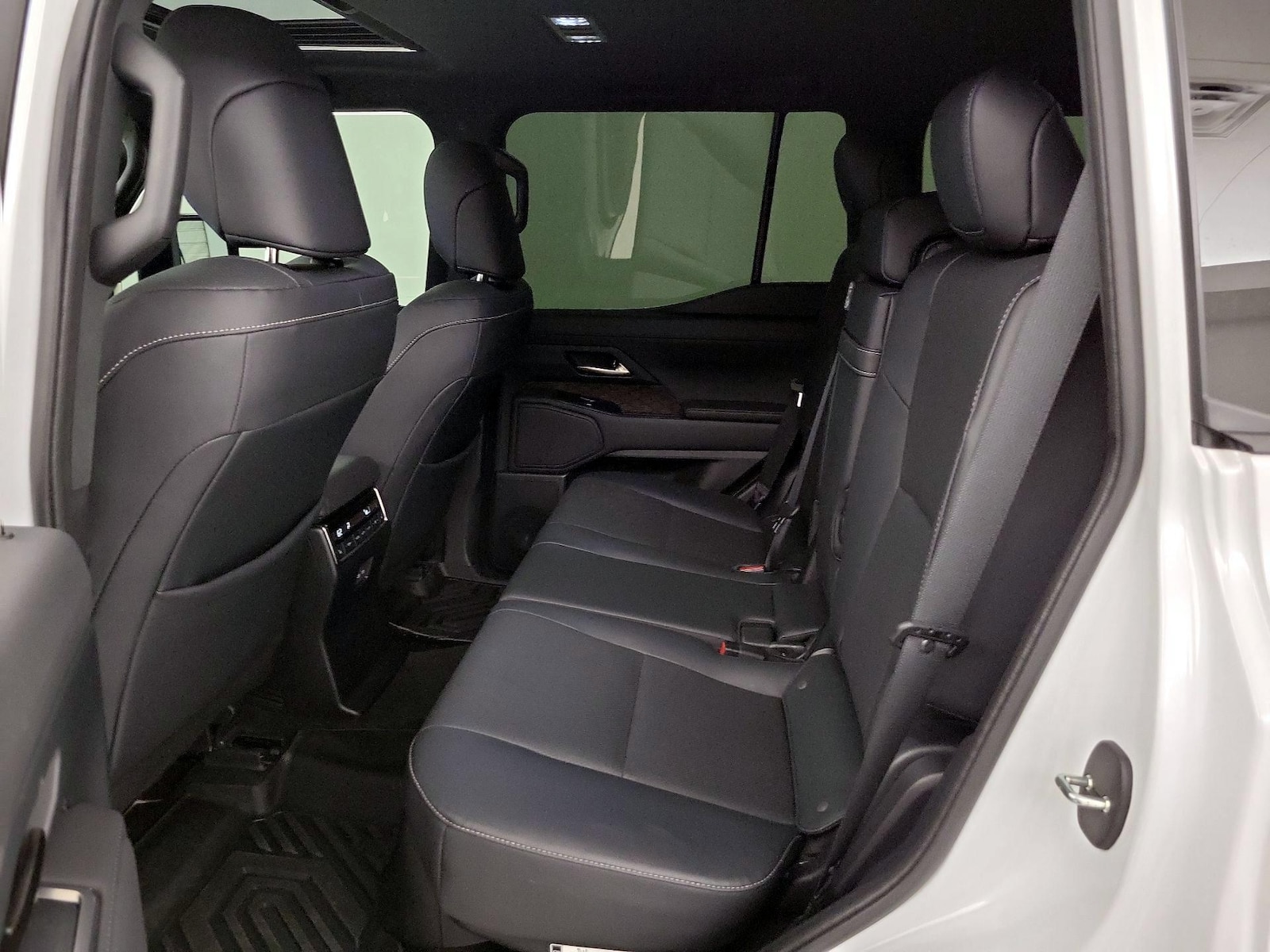 Rear Air Conditioning
