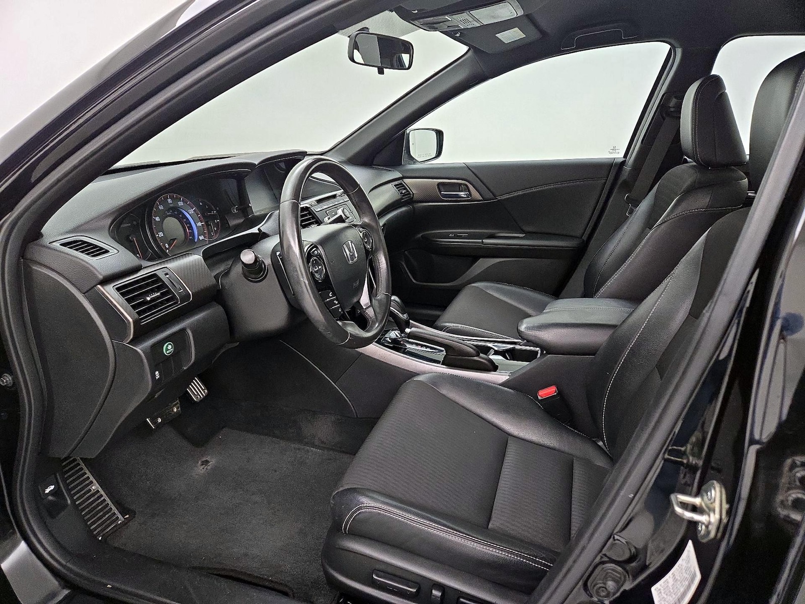Power Seat(s) & Side Airbags