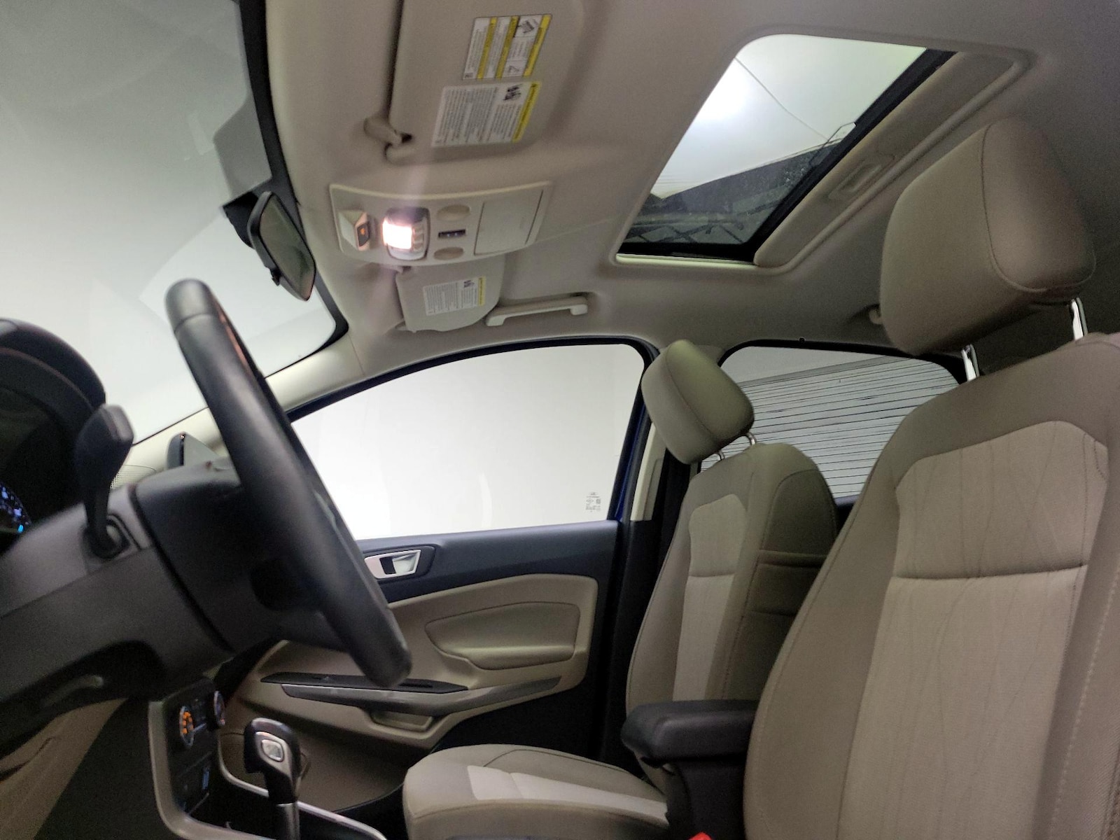 Sunroof(s) & Overhead Airbags