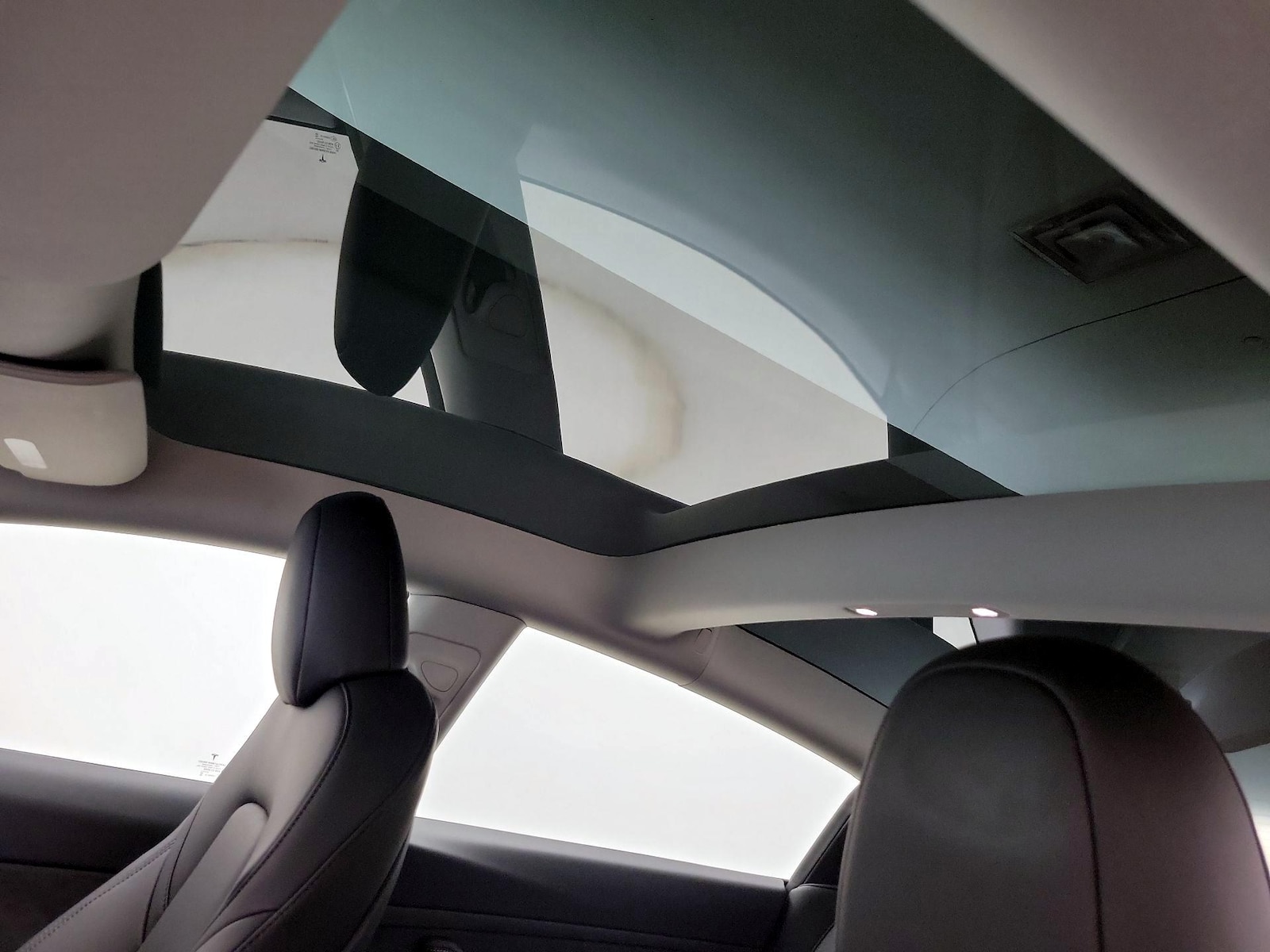 Skylight(s) & Overhead Airbags