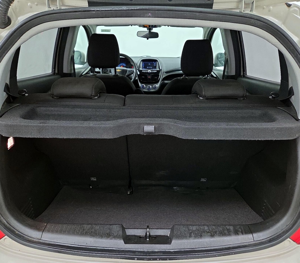 Trunk/Cargo (Seats Up)