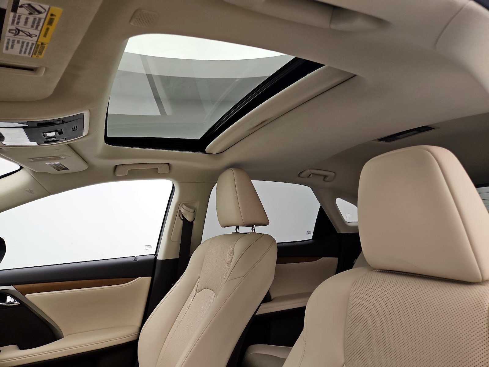 Sunroof(s) & Overhead Airbags