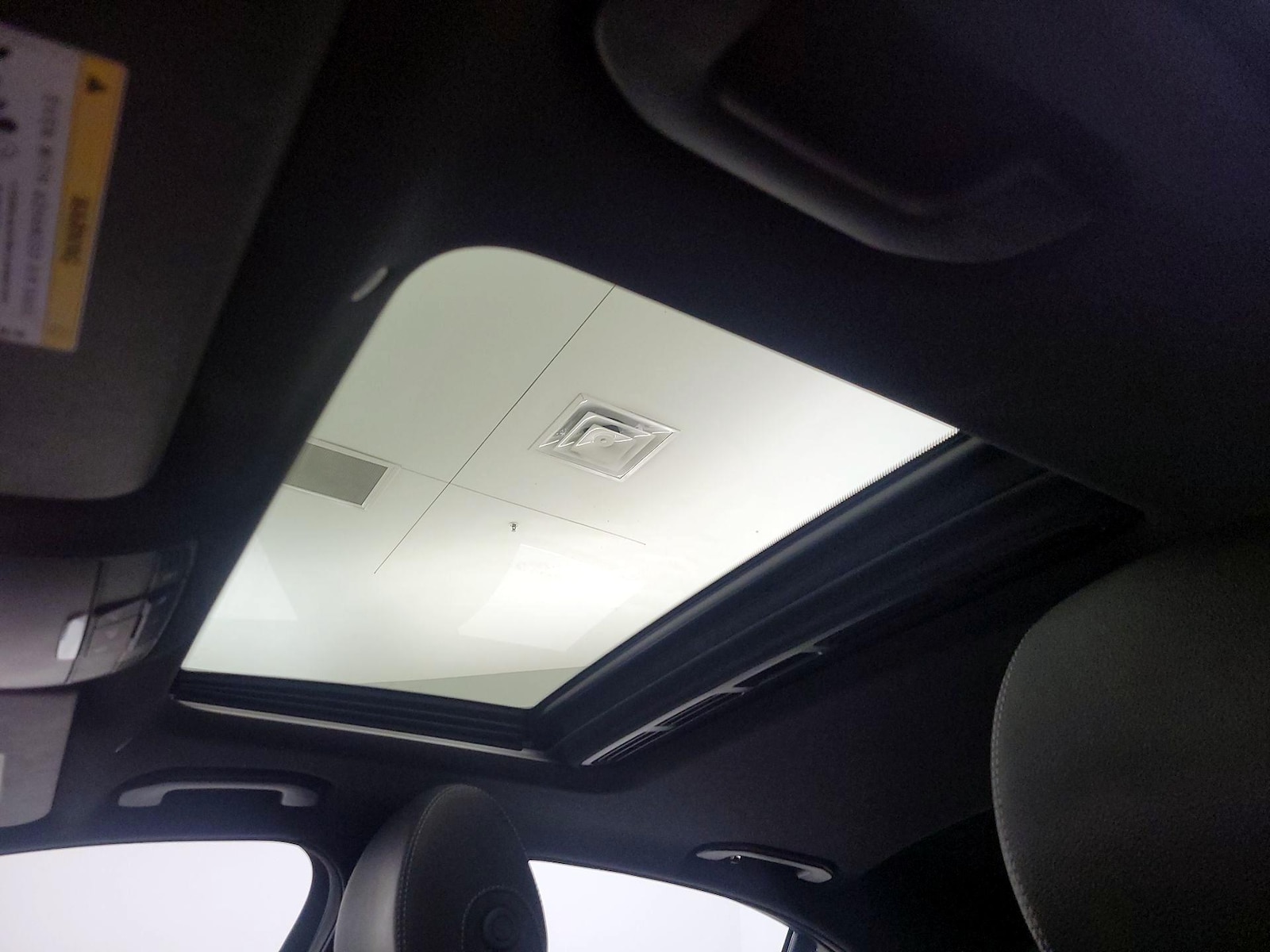 Sunroof(s) & Overhead Airbags