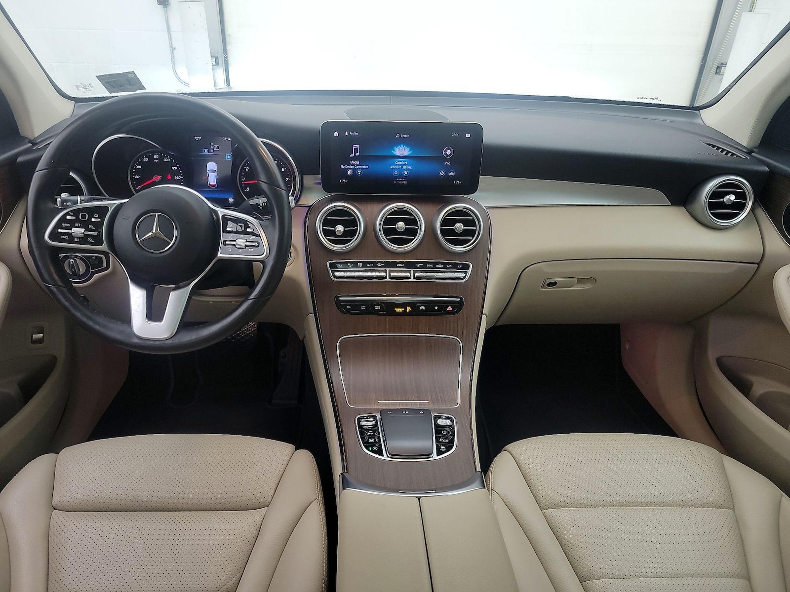 Apple CarPlay® & Android Auto™