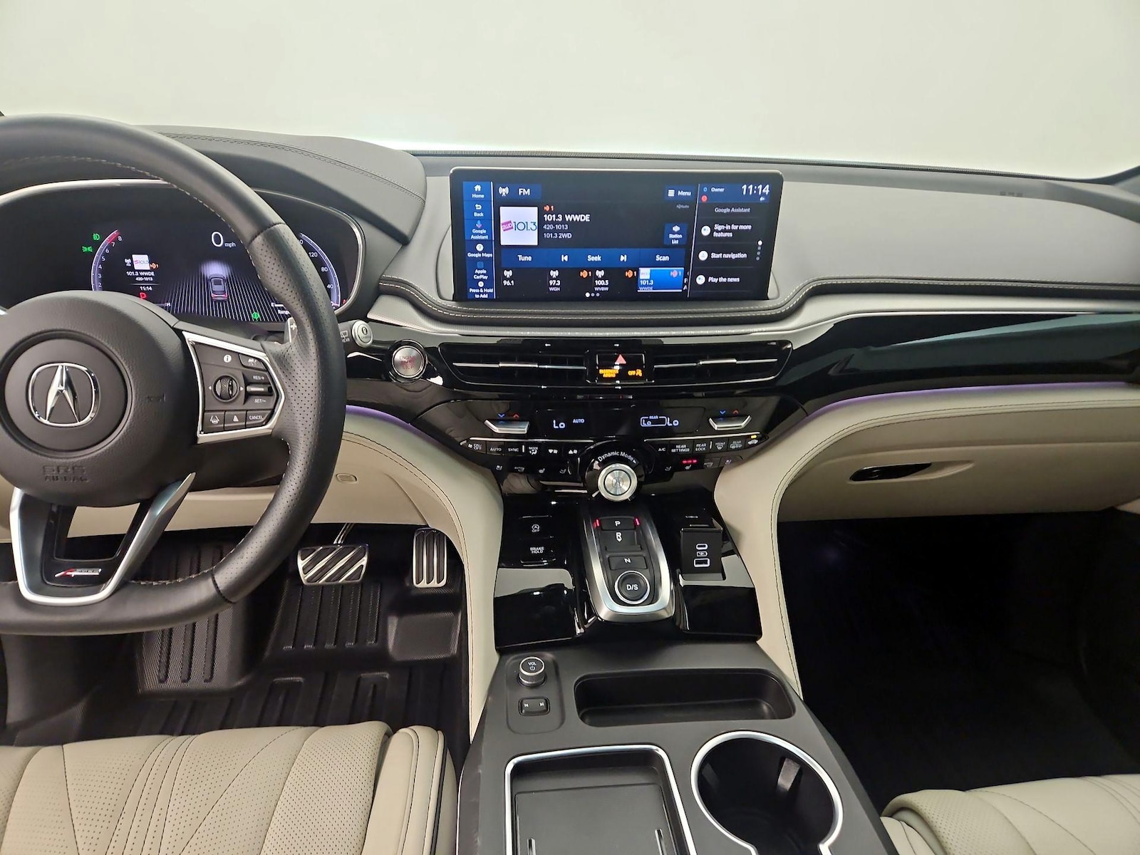 Apple CarPlay® & Android Auto™