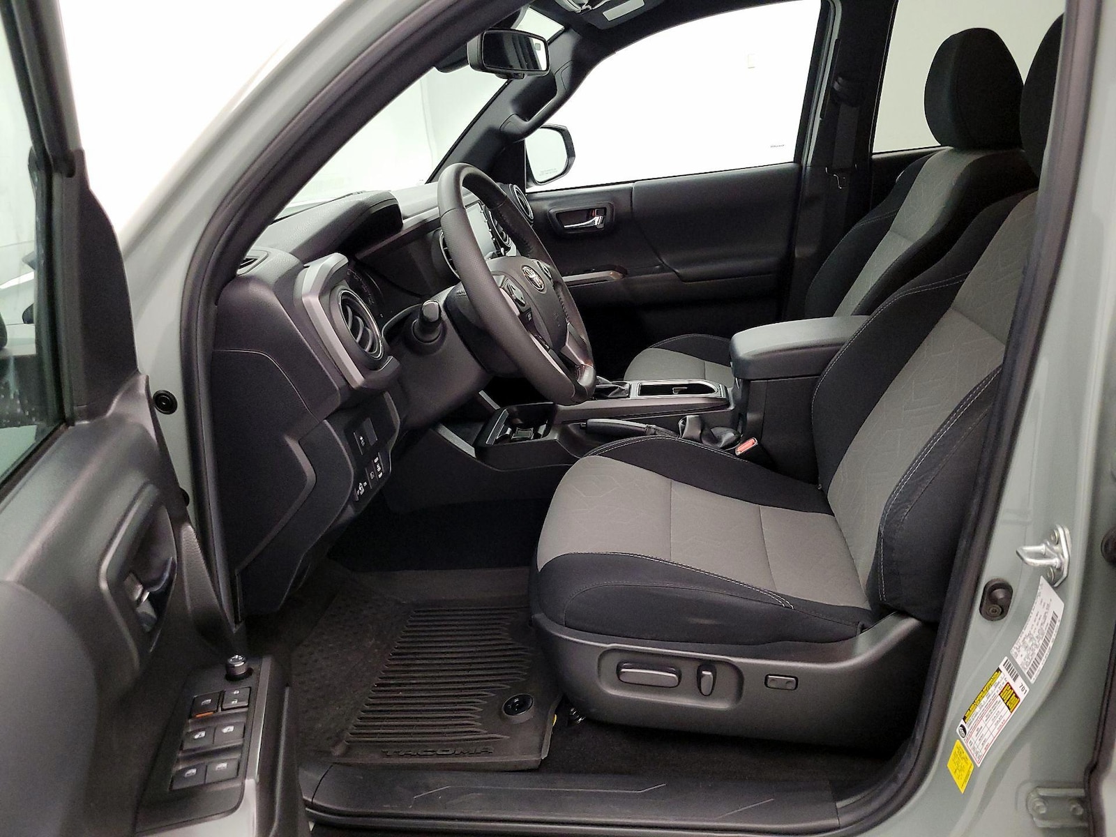 Power Seat(s) & Side Airbags