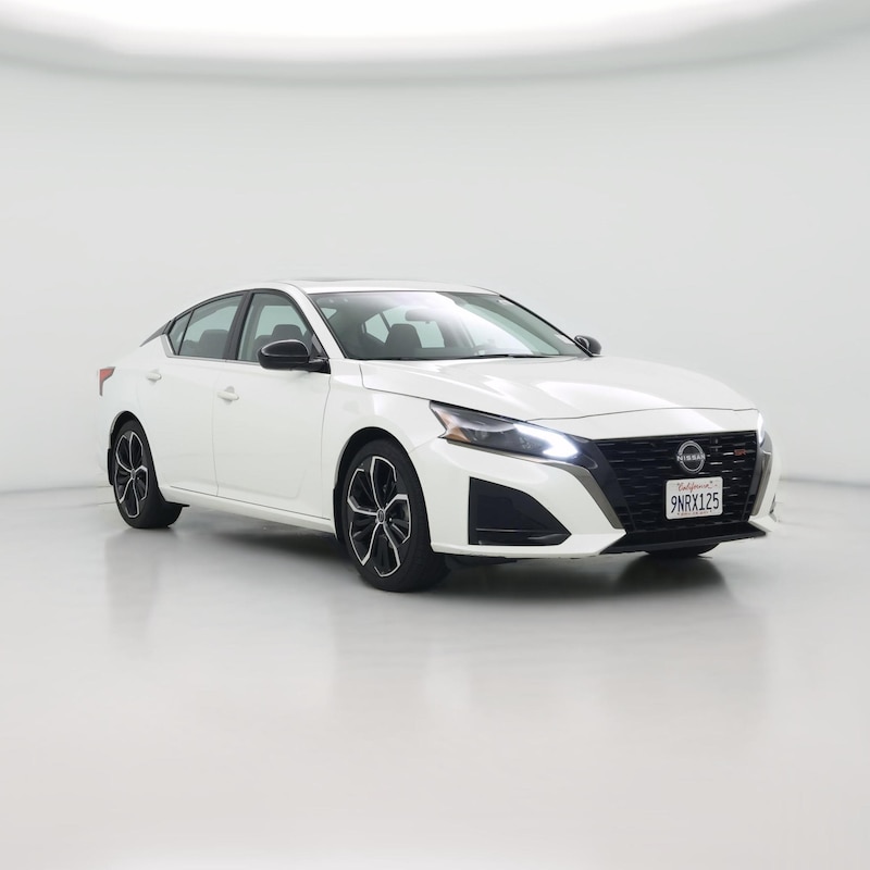 2023 Nissan Altima SR