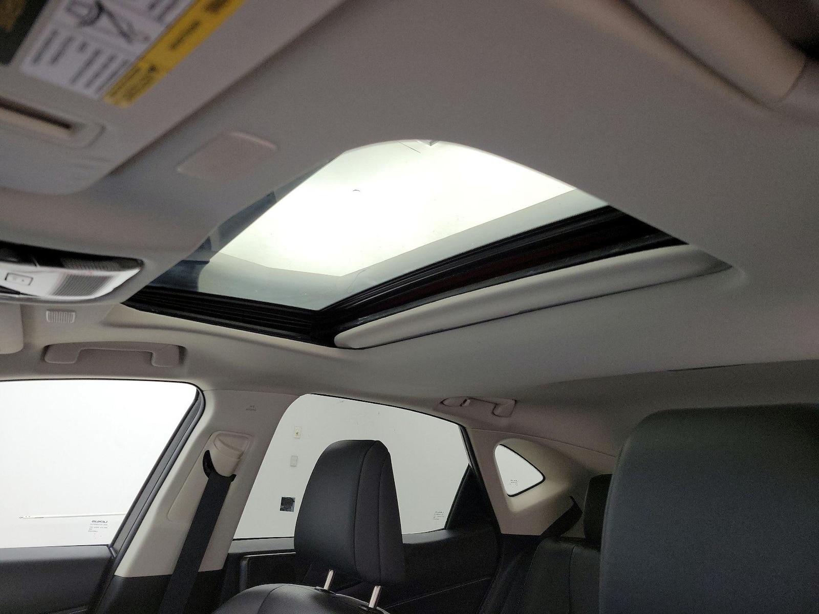 Sunroof(s) & Overhead Airbags