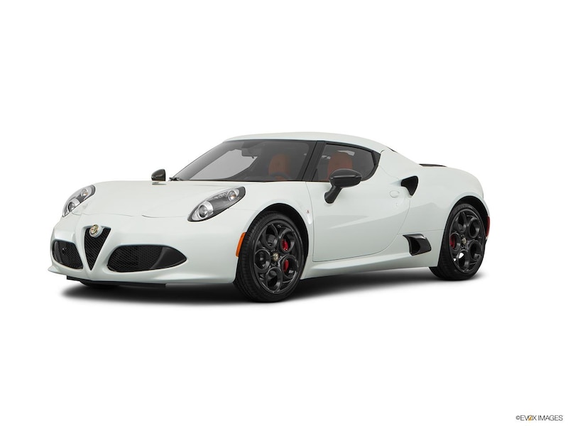 2017 Alfa Romeo 4C review