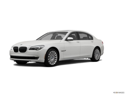 BMW 750 2012