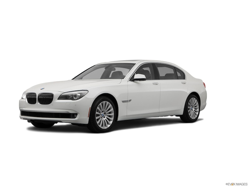 2012 BMW 750 review