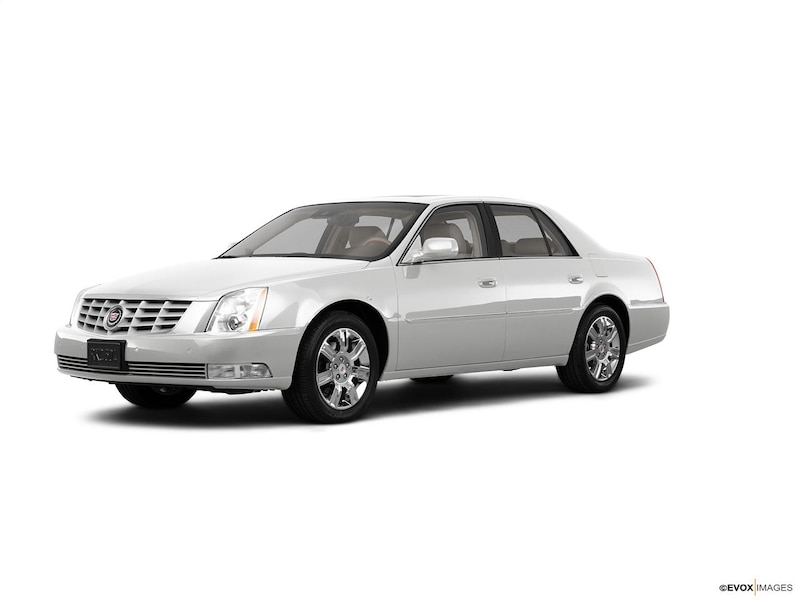 2011 Cadillac DTS review