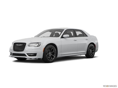 Chrysler 300 2019