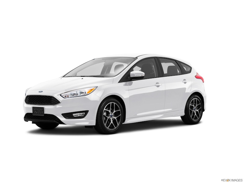 https://img2.carmax.com/assets/mmy-ford-focus-2015/image/1.jpg?width=800&height=600