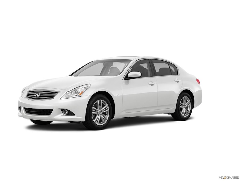 2015 Infiniti Q40 review